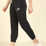 Women Black Capri